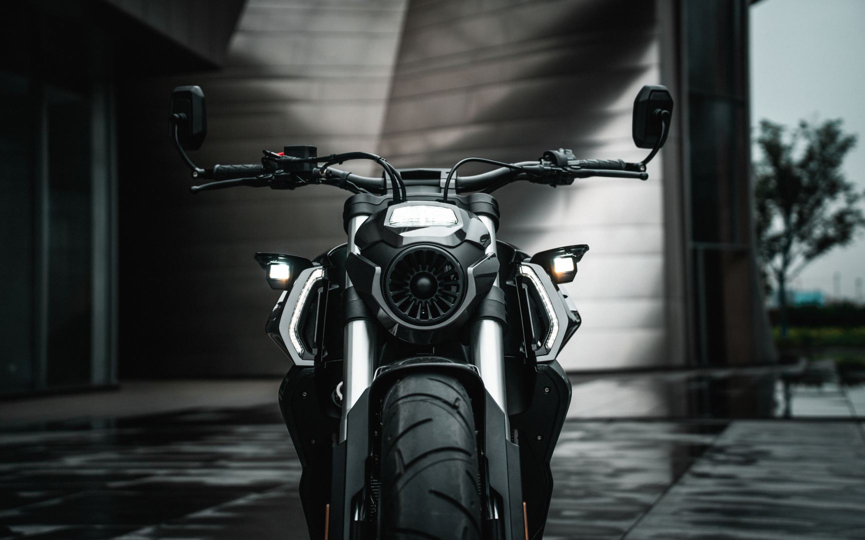 Benda FLC 700 Pro 2025, Động Cơ 4 Xi lanh Thẳng Hàng, Bánh Béo 310mm tại Cần Thơ