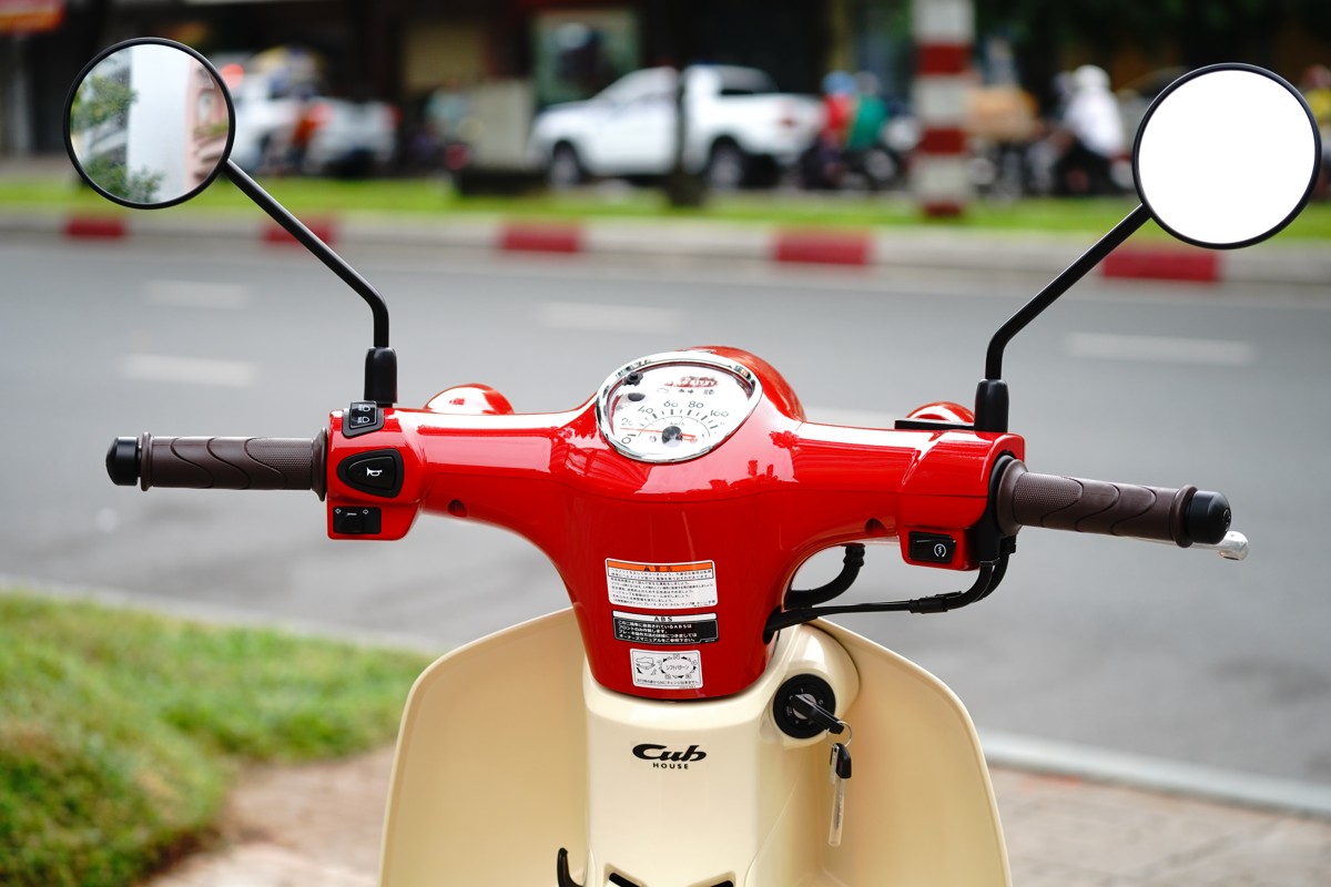 Honda Super Cub 110ABS Hello Kitty Edition, Made In Japan tại Cần Thơ