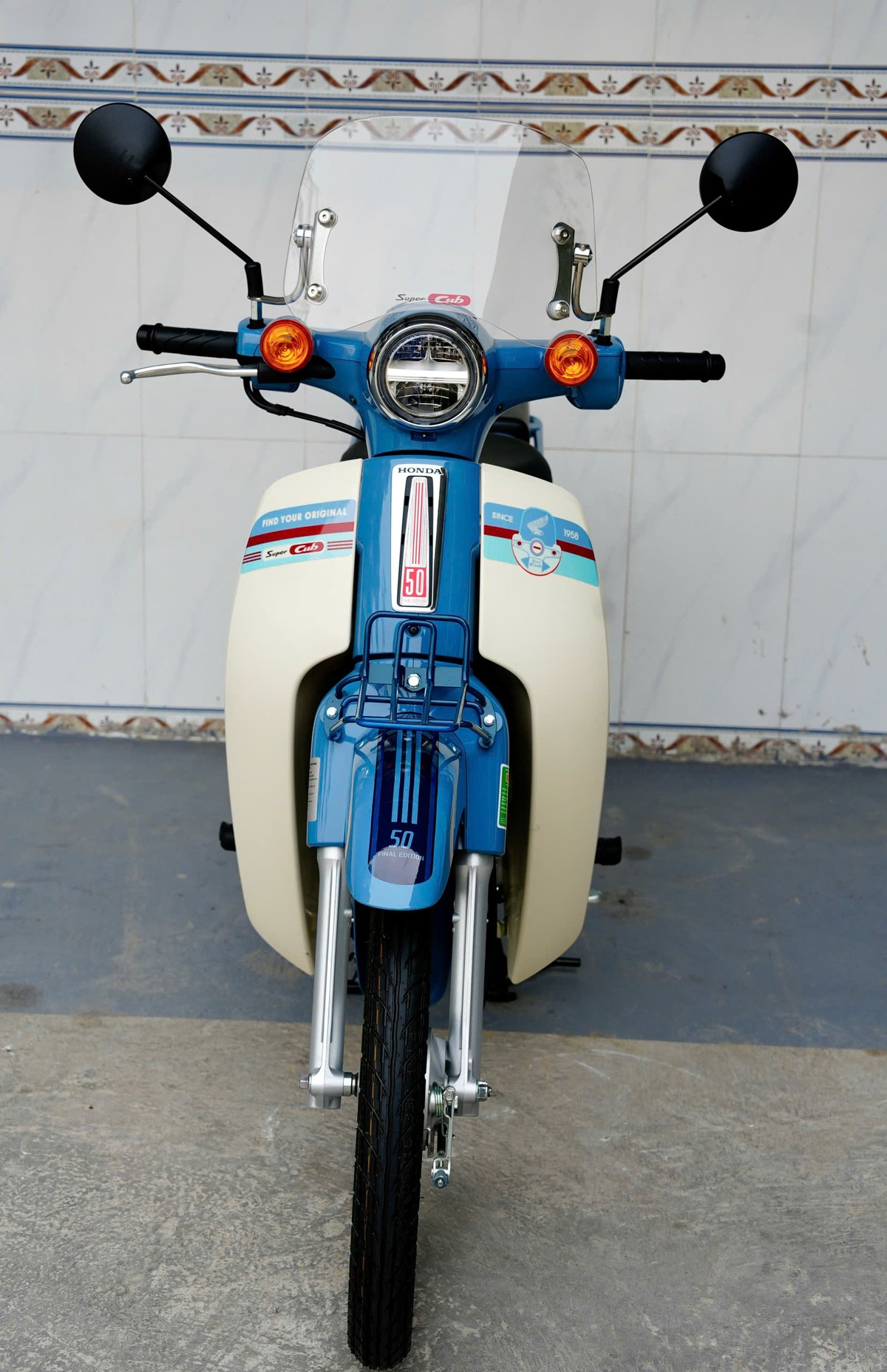 Honda Super Cub 50 Final Edition Custom Độc Quyền 12 phụ kiện