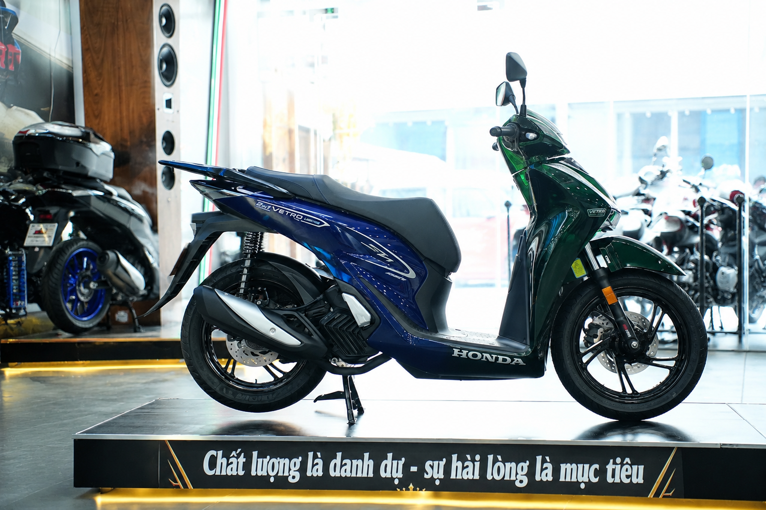 Honda SH150i Vetro Green - Sapphire tại Moto Đồng Tháp: SH Ý Limited 200 xe