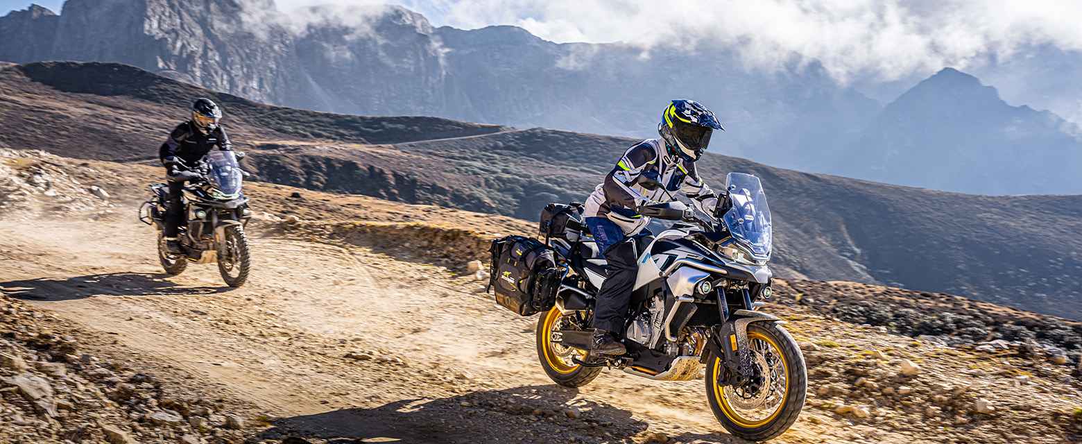 CF Moto 800MT Explorer 2025, ADV Cao Cấp Nhất, Chính Hãng, Giá Tốt tại Cần Thơ