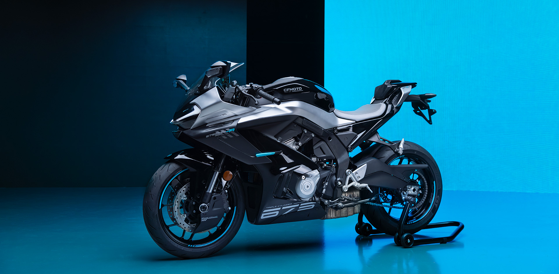 CF Moto 675SR-R 2025 3 Xi Lanh Ngang, Siêu Thể Thao, Giá Rẻ tại Cần Thơ