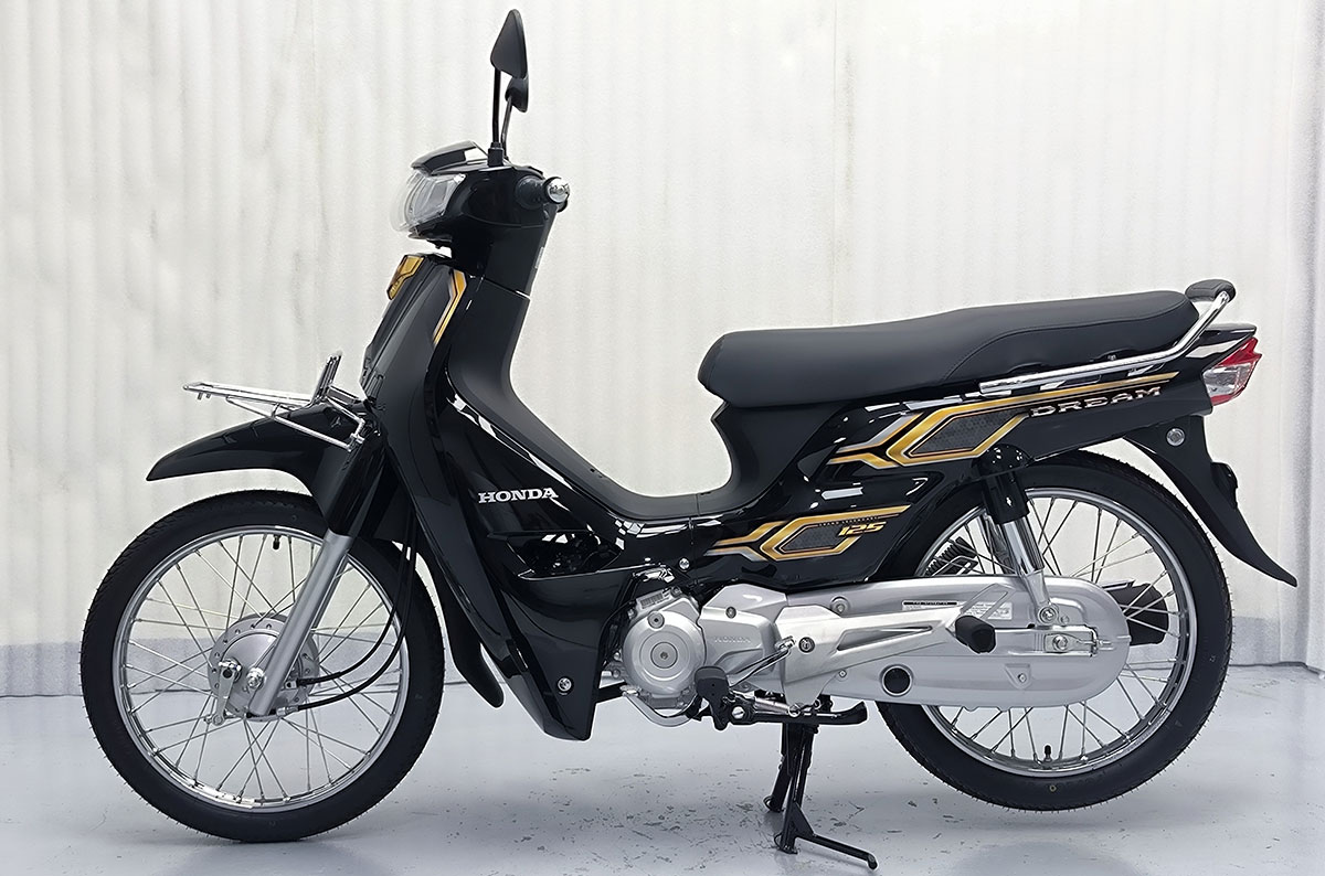 Cận cảnh Honda Dream 125 NCX Thai Lan 2025 Nhập Chính Hãng