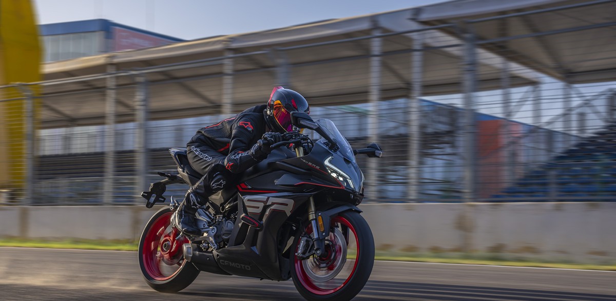 CF Moto 450SR-S 2025 Siêu Thể Thao, Phanh Brembo, Gấp Đơn