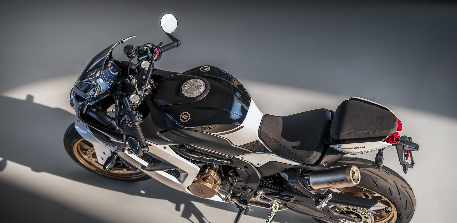 CF Moto VOOM 500SR, 4 Xi Lanh Thẳng Hàng, Retro Sport Độc Đáo