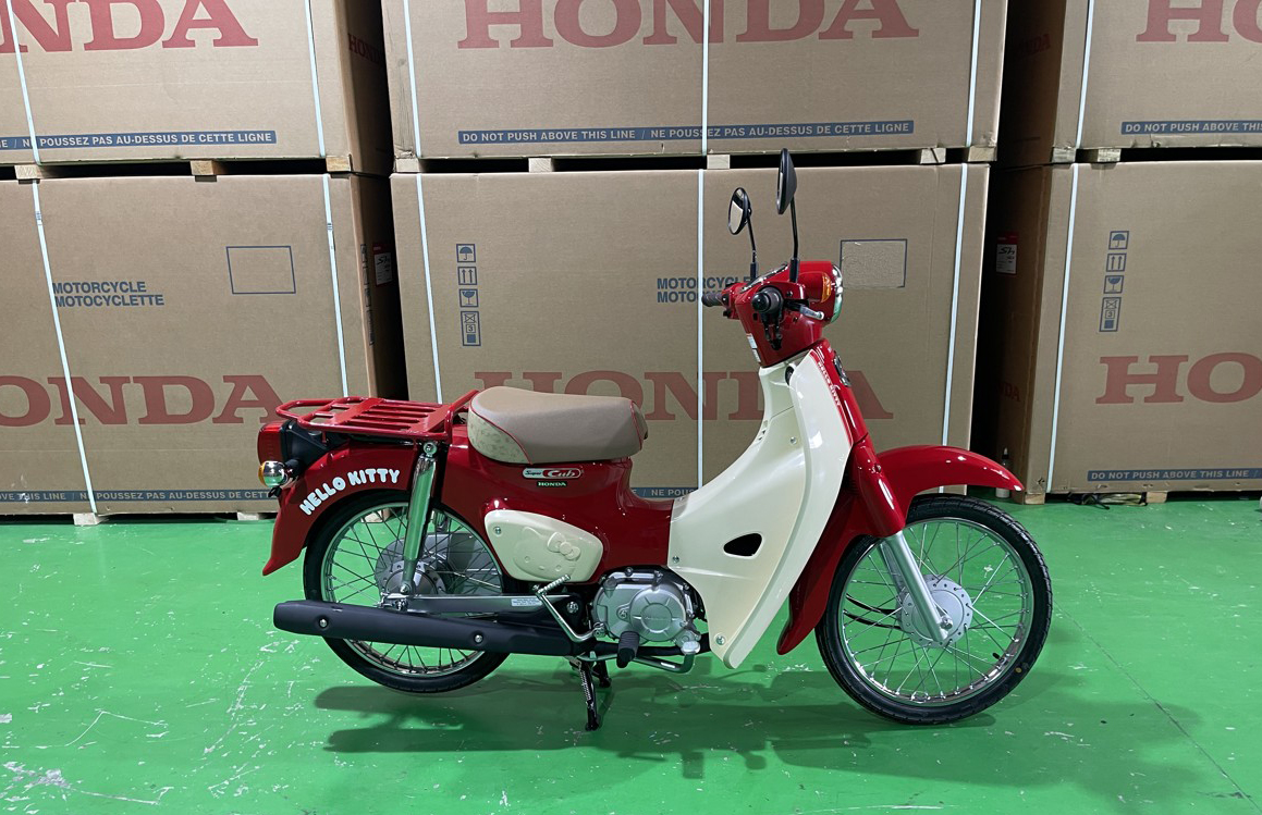 Logo Super Cub 50 Kitty