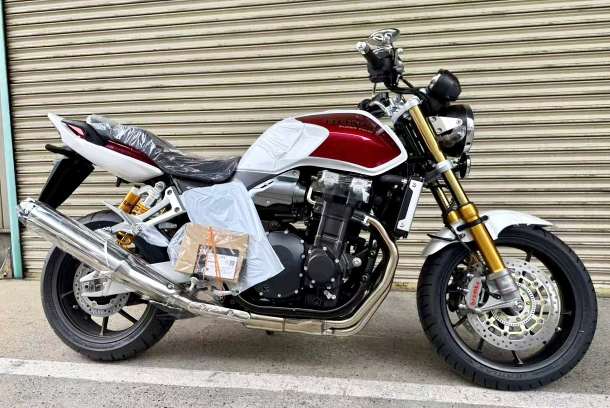 Sản xuất giới hạn Honda CB1300SF SP Final Edition bản cuối cùng bất ngờ về Việt Nam