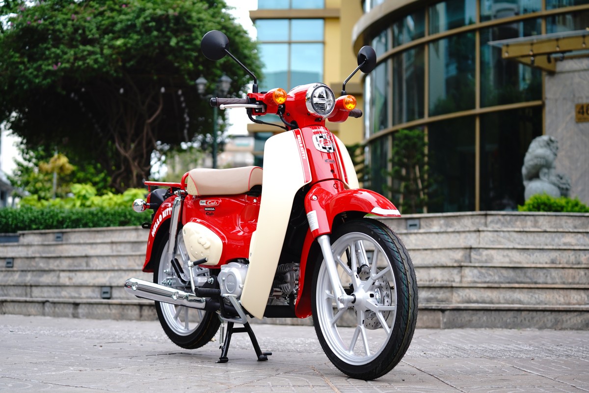 Honda Super Cub 110ABS Hello Kitty Edition, Made In Japan tại Hồ Chí Minh