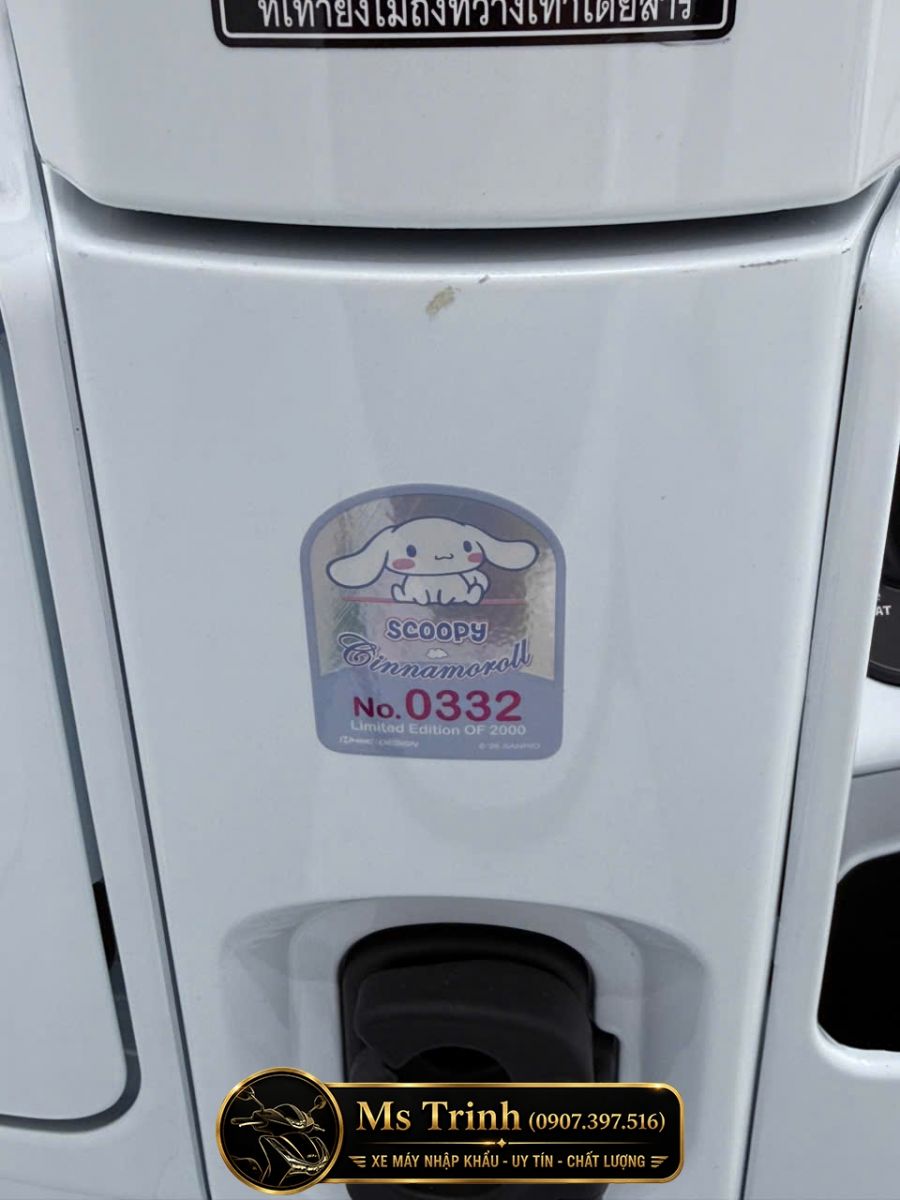 Logo Honda Scoopy Cinnamoroll số 0332 trong tổng 2000 xe toàn cầu cực hiếm