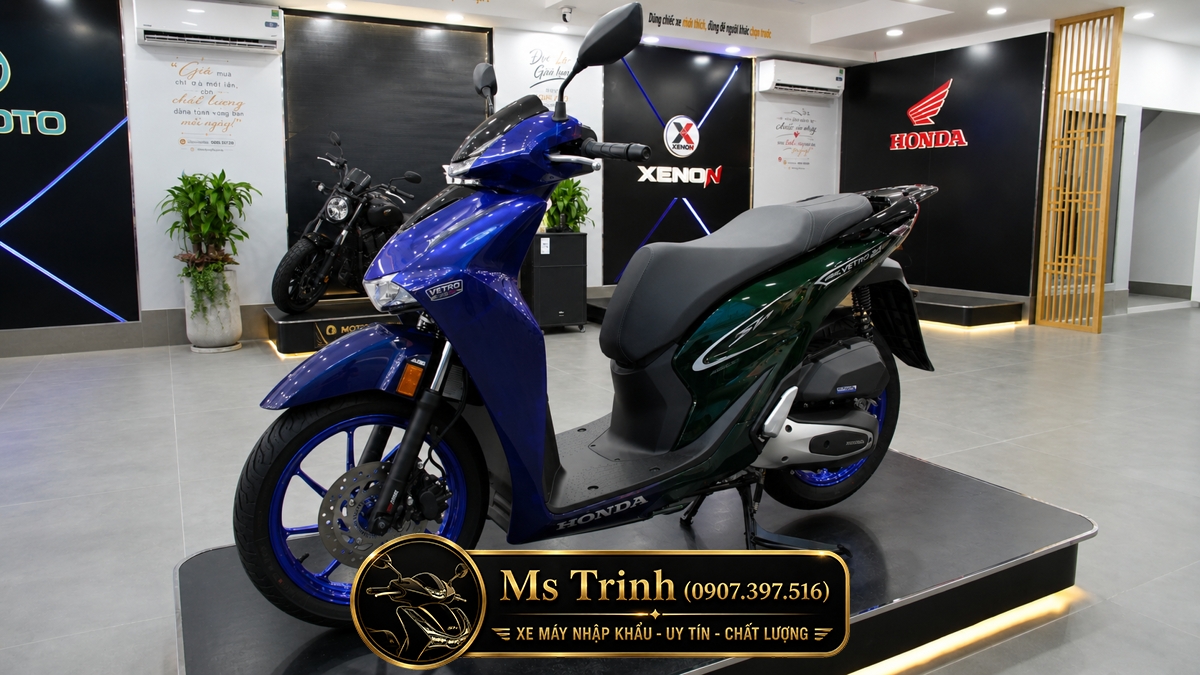 Phần đầu SH150i nổi bật với màu Vetro Blue Sapphire Mặt trước Honda SH150i Super Vetro sử dụng sắc xanh Blue Sapphire