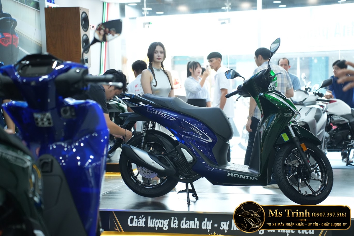 Hai cấu hình Honda SH150i Italy Super Vetro giới hạn riêng biệt Phiên bản SH150i Green Sapphire thuộc bộ sưu tập Super Vetro giới hạn