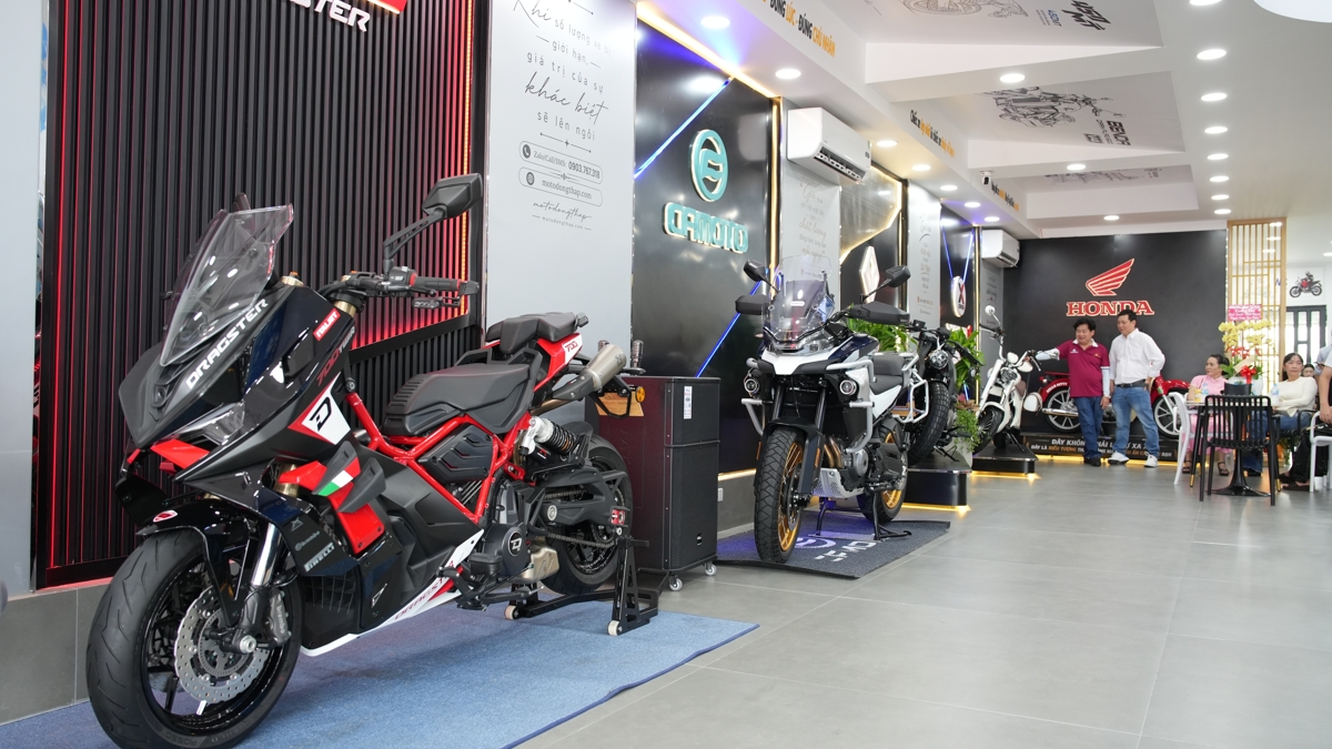 Khai trương Moto Đồng Tháp và ra mắt 2 siêu phẩm Hyosung GV350X, SH150i Super Vetro 2 in 1