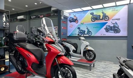 Honda SH350i 2025 nhập Italy đầu tiên về Việt Nam