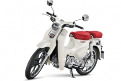 Honda Super Cub 125 Custom Edition 2025 màu trắng nhập khẩu Thái Lan